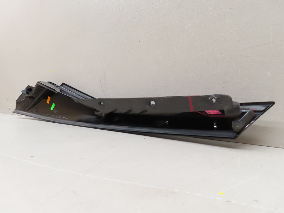2014-2019 CHEVROLET CORVETTE FRONT LEFT DRIVER ROOF APPLIQUE WINDOW TRIM OEM
