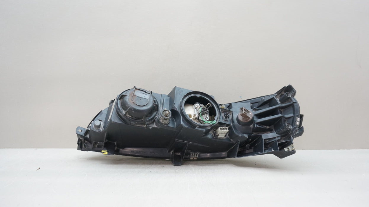 2001-2004 VOLVO S60 FRONT RIGHT PASSENGER SIDE HALOGEN HEADLIGHT OEM