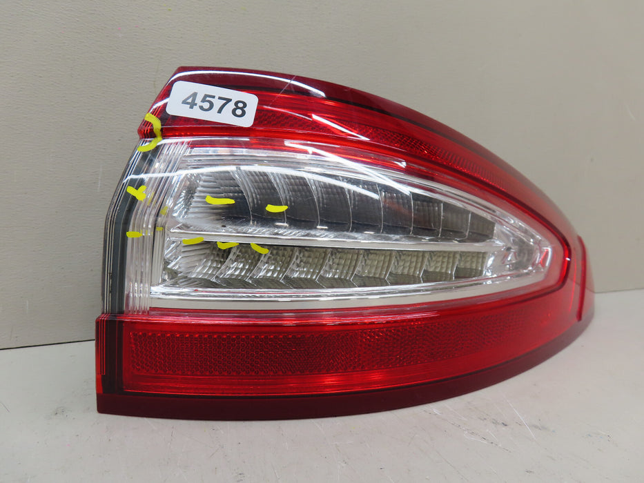 2013-2016 FORD FUSION REAR RIGHT PASSENGERS SIDE TAIL LIGHT OEM