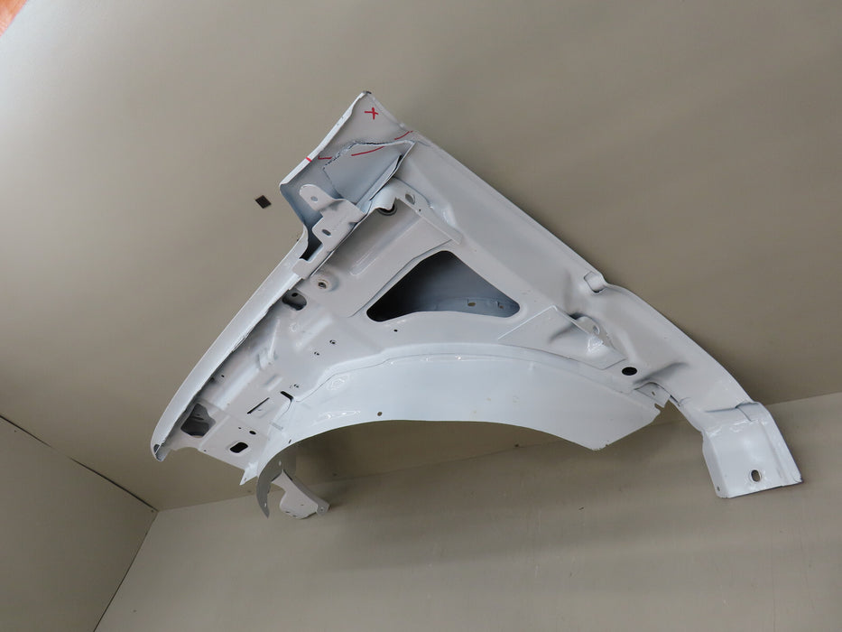 2003-2006 CADILLAC ESCALADE FRONT RIGHT PASSENGER SIDE FENDER PANEL OEM