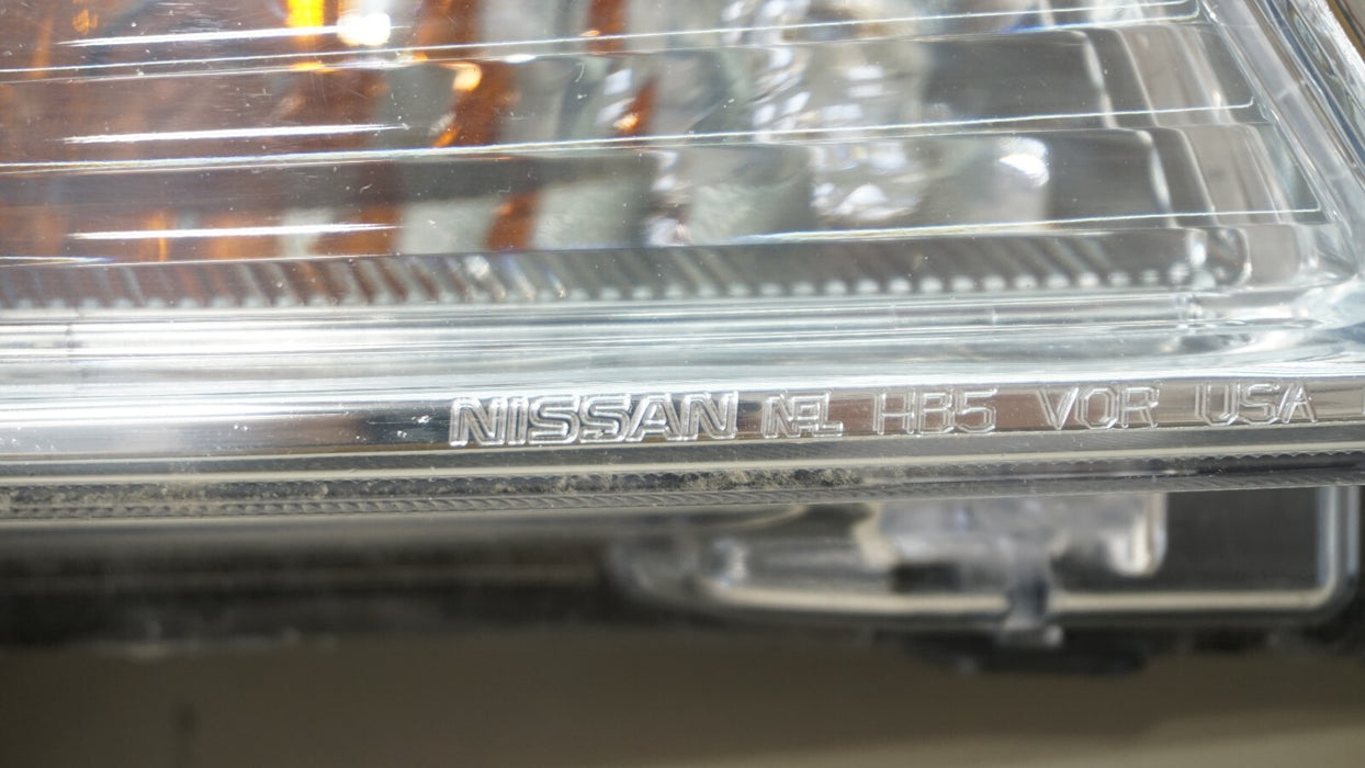 2009-2021 NISSAN FRONTIER FRONT RIGHT PASSENGER SIDE HEADLIGHT OEM