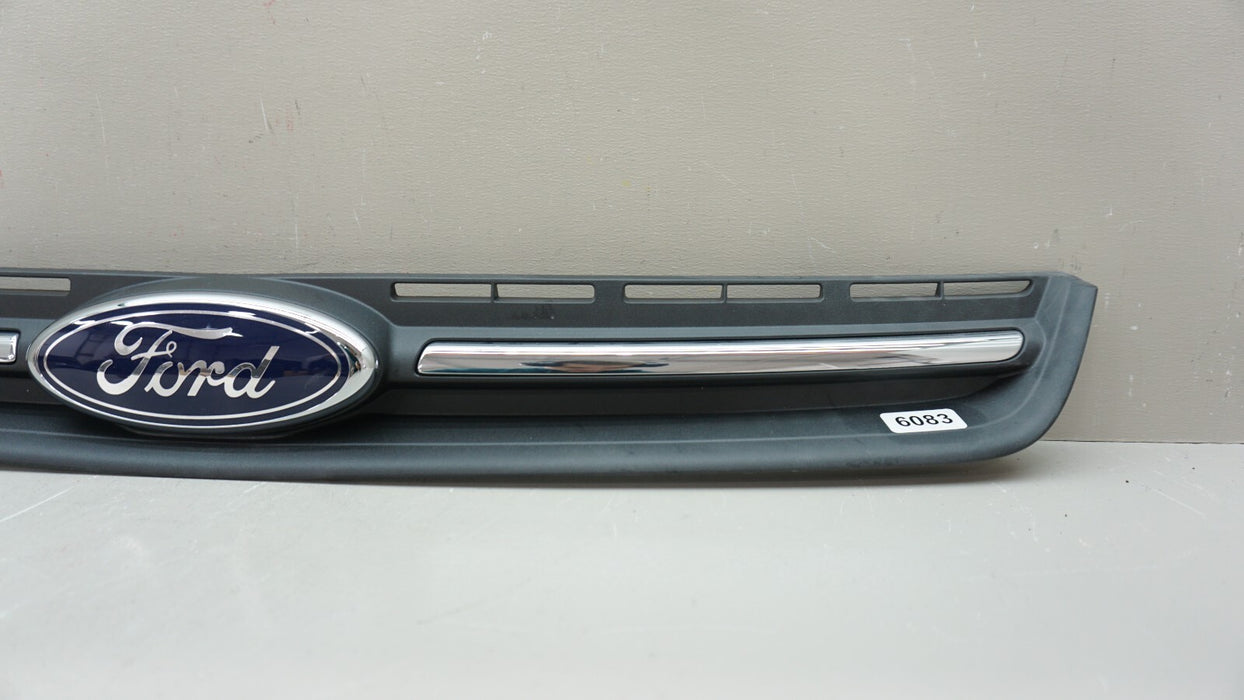2013-2016 FORD ESCAPE FRONT UPPER GRILLE WITH EMBLEM OEM CJ54-8200-DEW