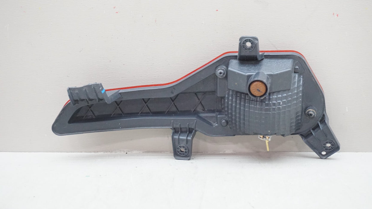 2021-2022 KIA SORENTO REAR RIGHT PASSENGER REFLECTOR TAIL LIGHT OEM 92406-R5000