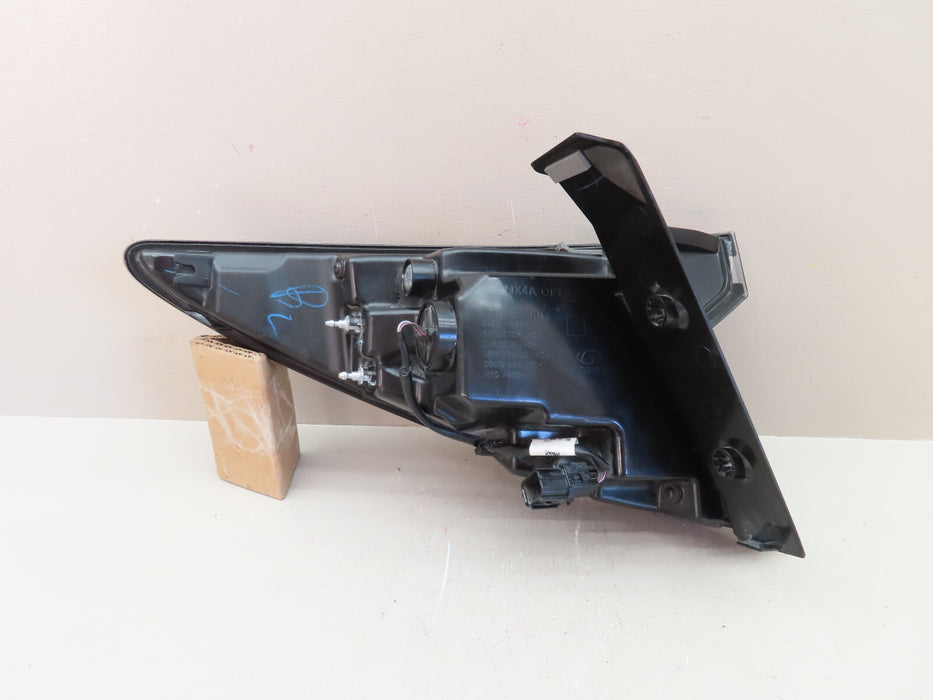 2022 2023 HYUNDAI TUCSON REAR RIGHT PASSENGER TAIL LIGHT LED OUTER OEM
