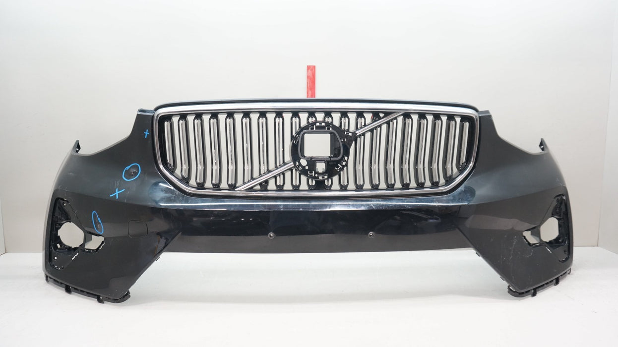 2019-2022 VOLVO XC40 FRONT BUMPER COVER PANEL WITH GRILLE OEM 31690933