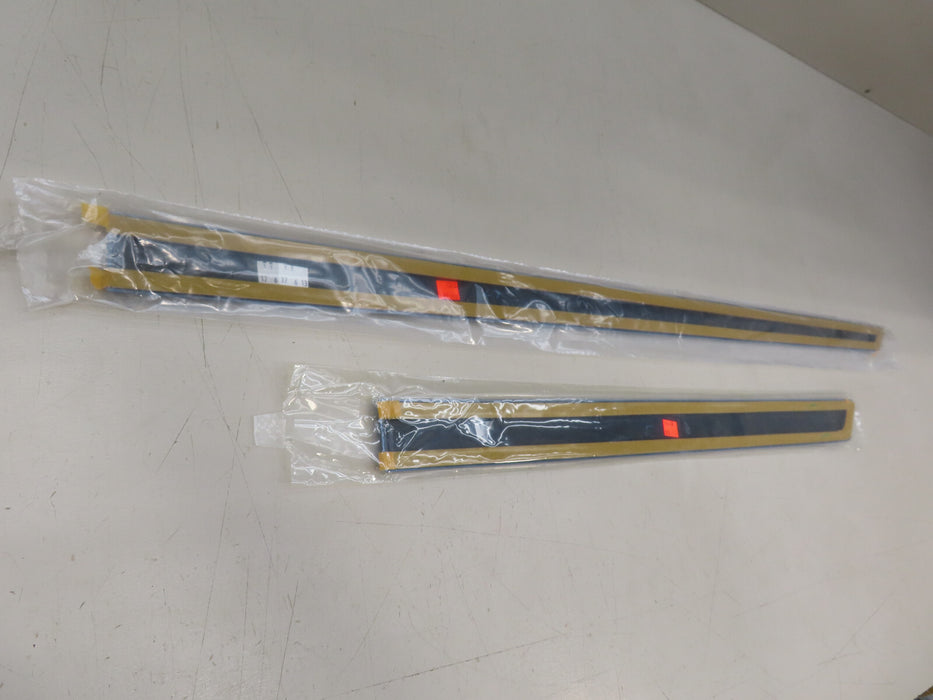 2012-2014 TOYOTA CAMRY FRONT RIGHT/ REAR RIGHT DOOR LOWER MOLDING OEM