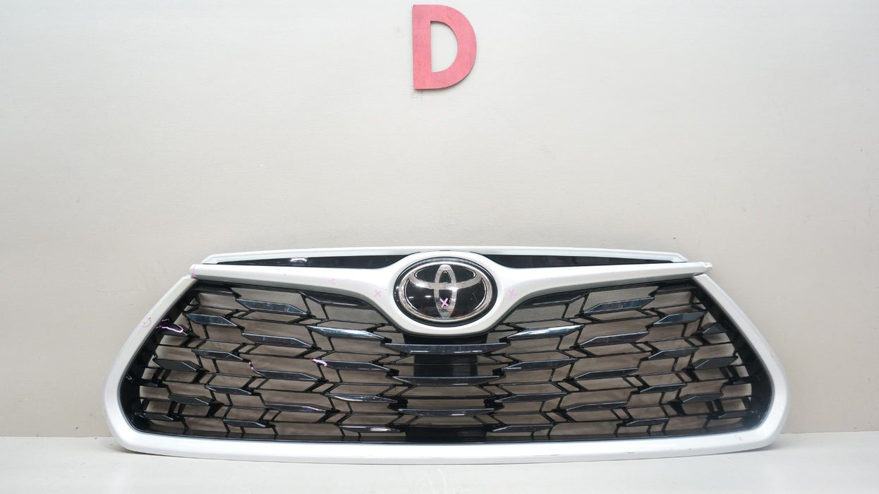 2020-2023 TOYOTA HIGHLANDER FRONT RADIATOR GRILLE OEM 53111-0E250