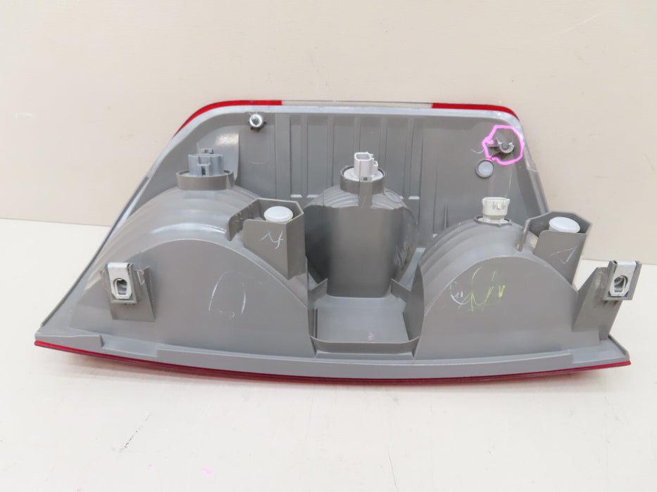 2014-2020 TOYOTA TUNDRA REAR RIGHT PASSENGER SIDE TAIL LIGHT HALOGEN OEM