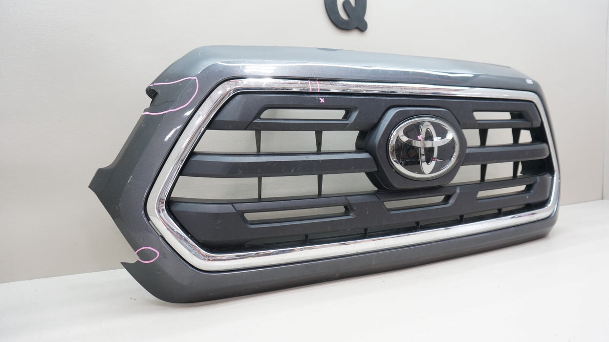 2020-2022 TOYOTA TACOMA FRONT CENTER RADIATOR GRILLE OEM 5310104010