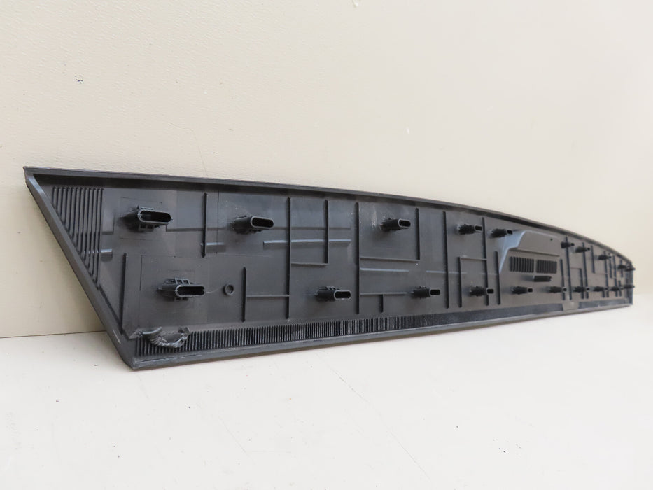 2020-2025 GM TAIL GATE UPPER PAD MOLDING  OEM