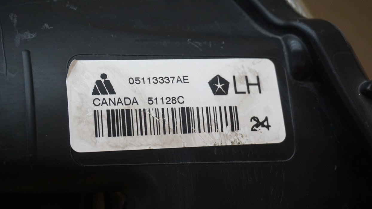2008-2016 CHRYSTLER TOWN AND COUNTRY LEFT DRIVERS SIDE HEADLIGHT HALOGEN OEM