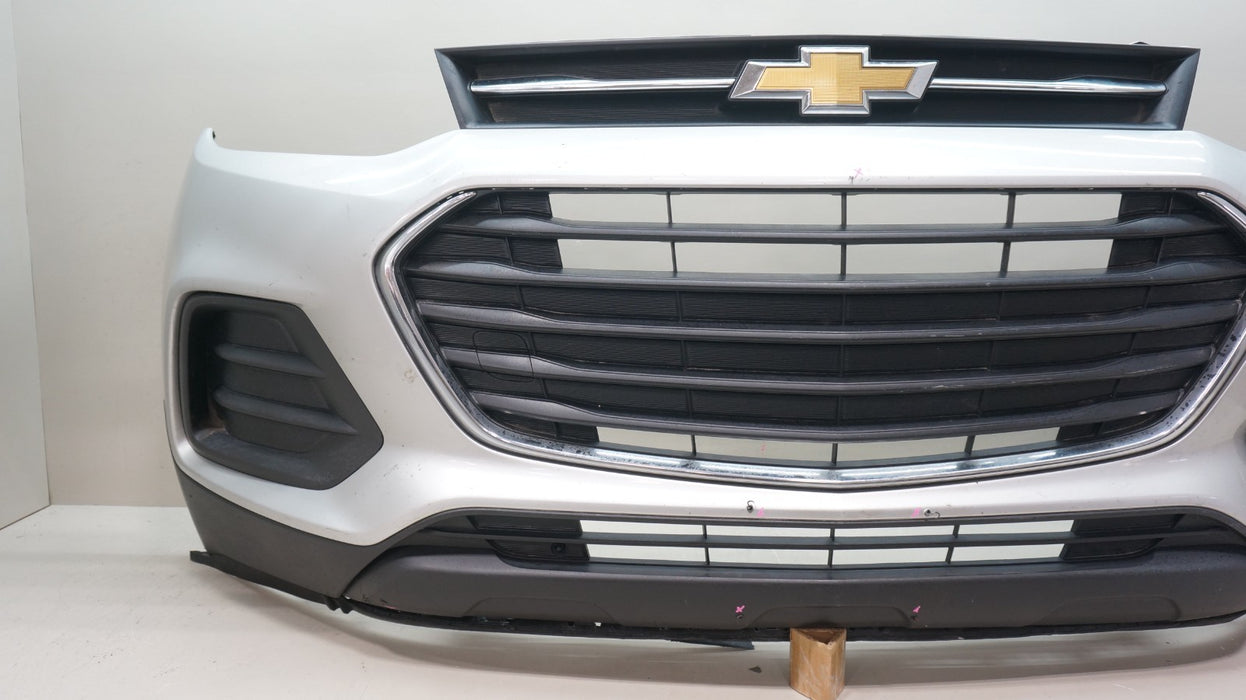 2017-2022 CHEVROLET TRAX FRONT COMPLETE BUMPER COVER W/ GRILLES 42537718 OEM