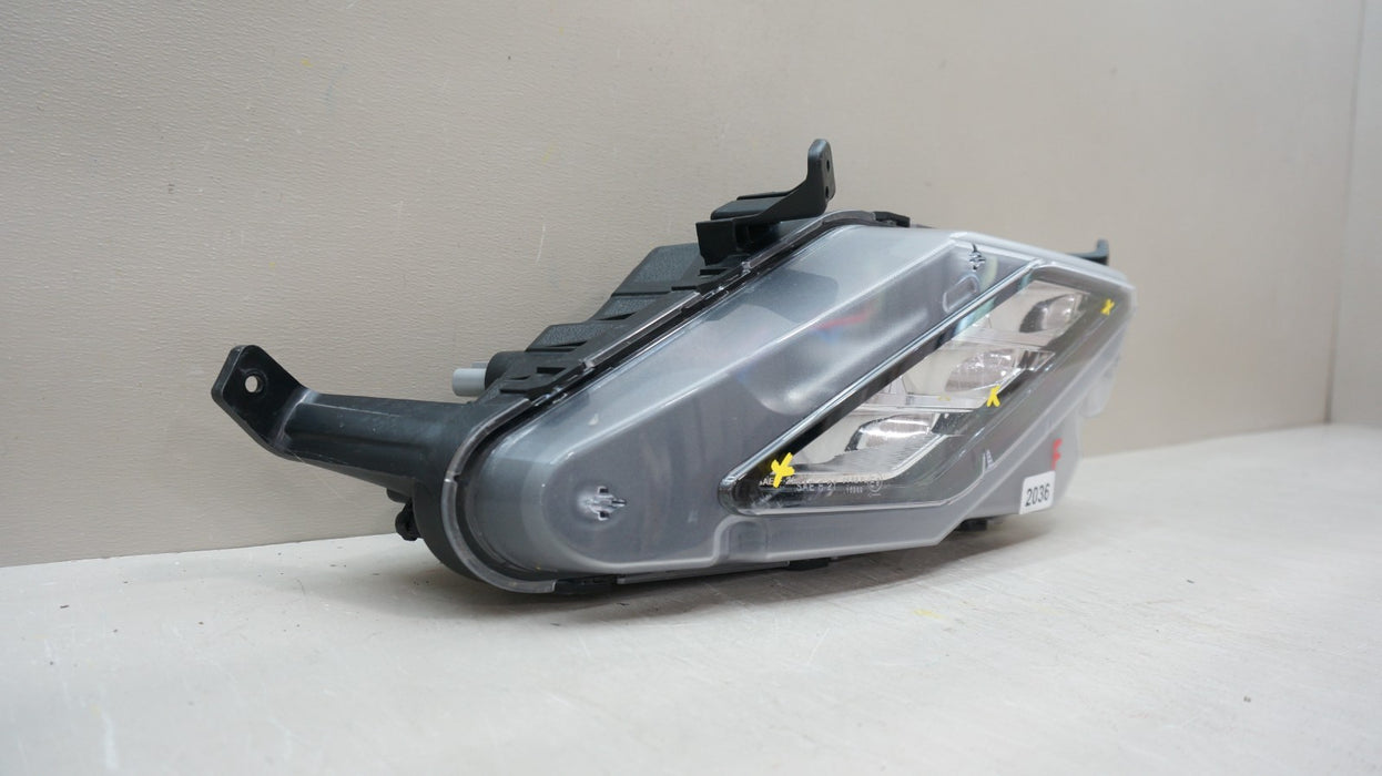 2022-2024 KIA FORTE FRONT RIGHT PASSENGER SIDE FOG LIGHT LAMP OEM 92202-M7500
