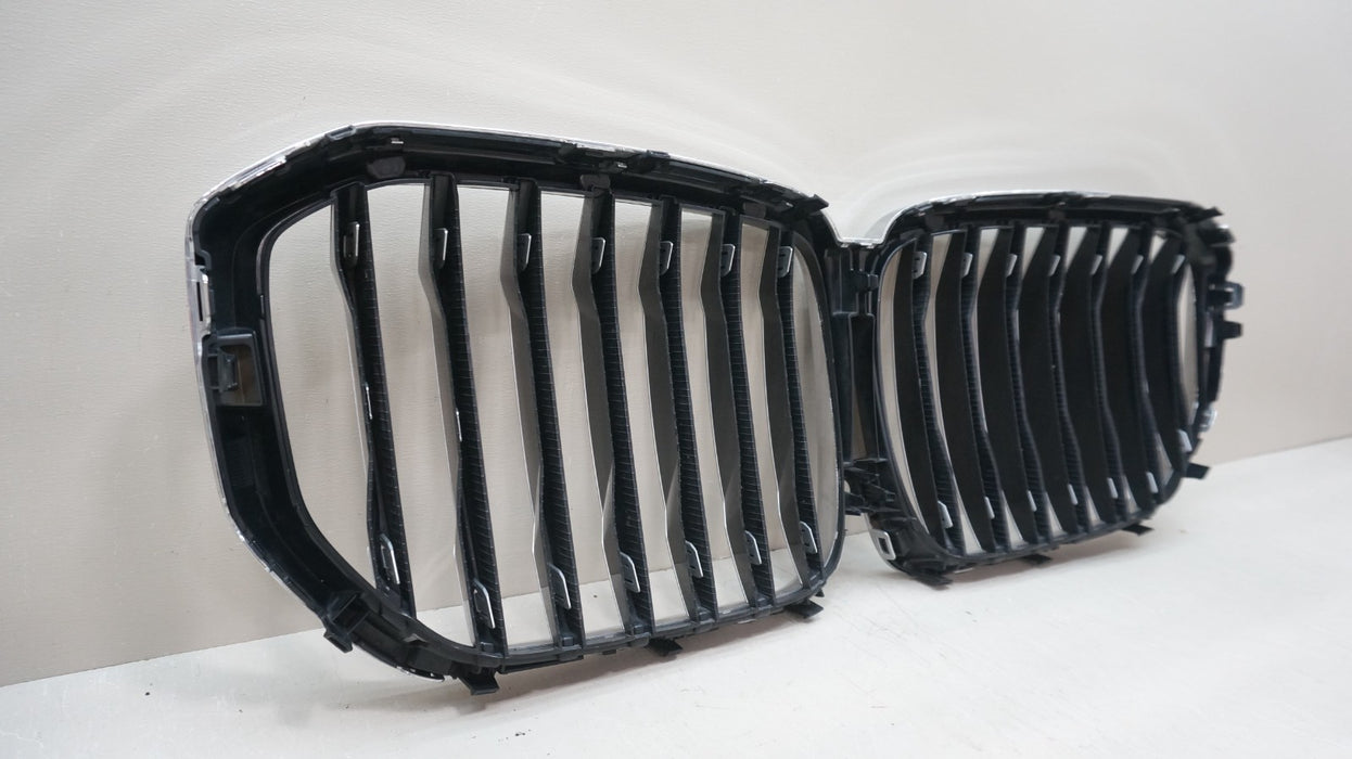 2019-2023 BMW X5 FRONT RADIATOR GRILLE GRILL OEM 20240006541