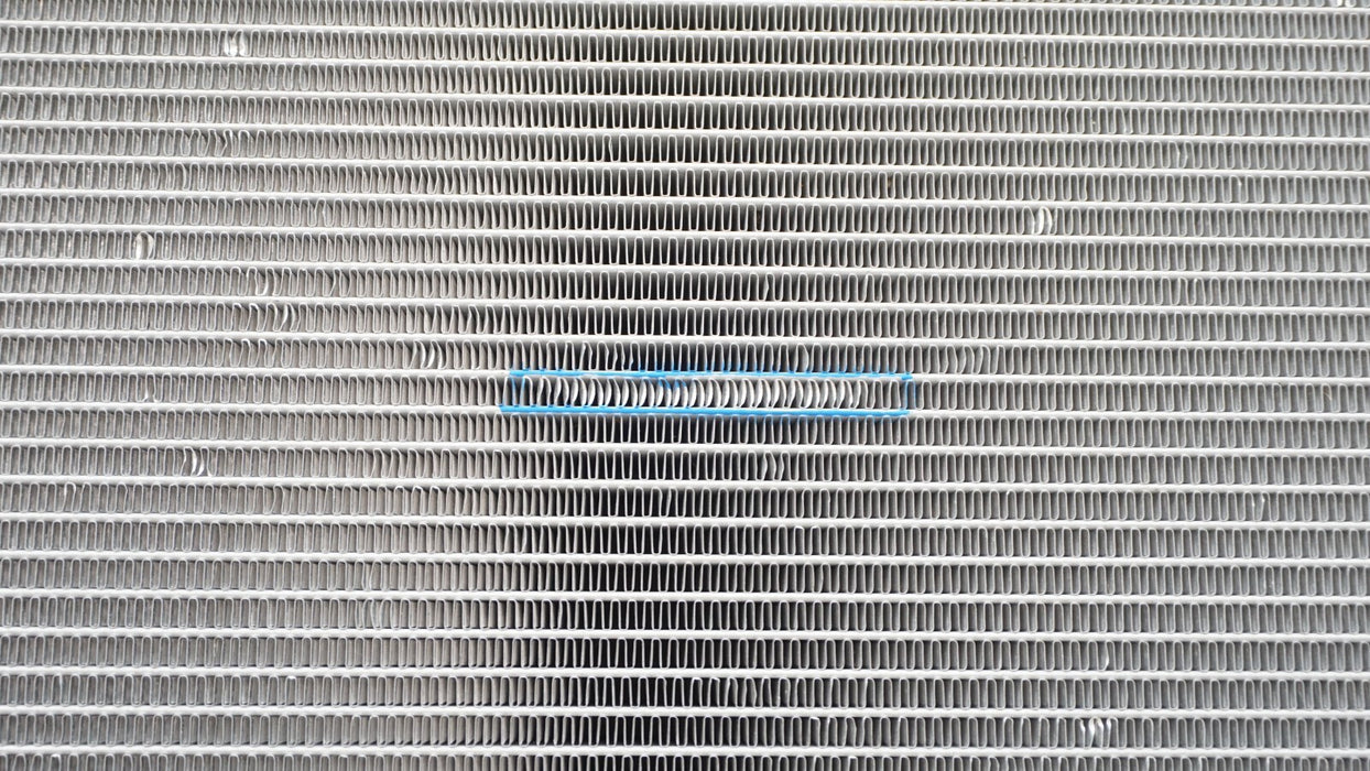 2022-2024 LAND ROVER RANGE ROVER HSE MAIN RADIATOR OEM L25951