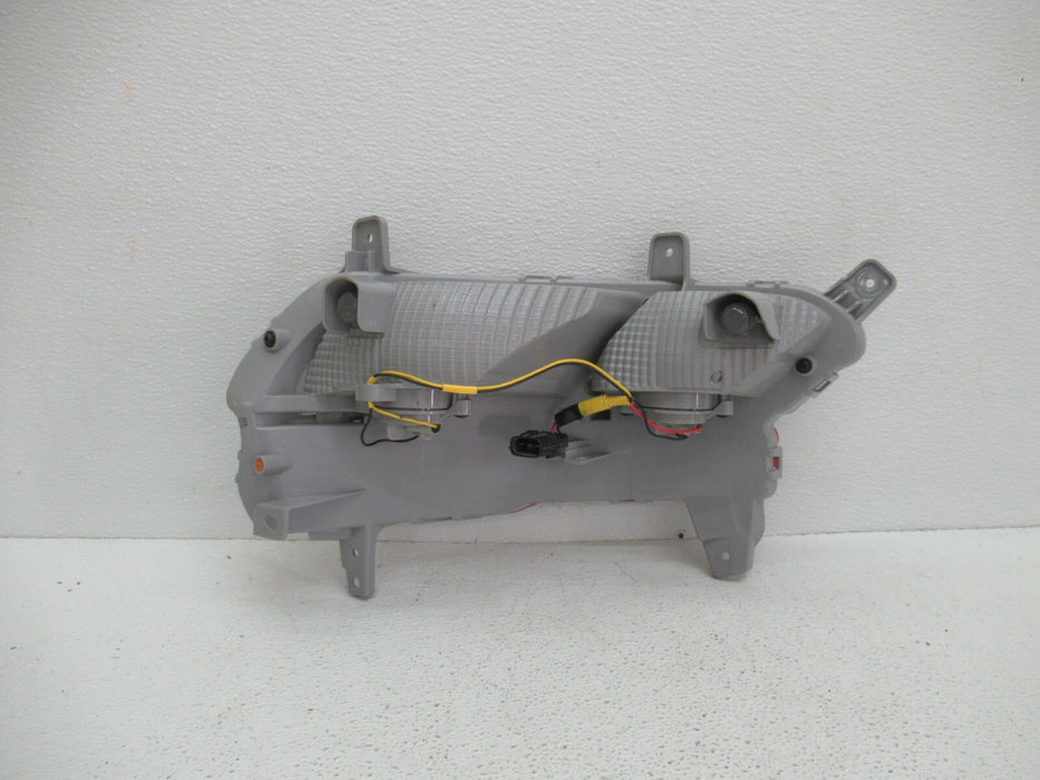 2019-2021 KIA SPORTAGE RAER RIGHT PASSENGER SIDE BUMPER LIGHT TAIL LIGHT OEM