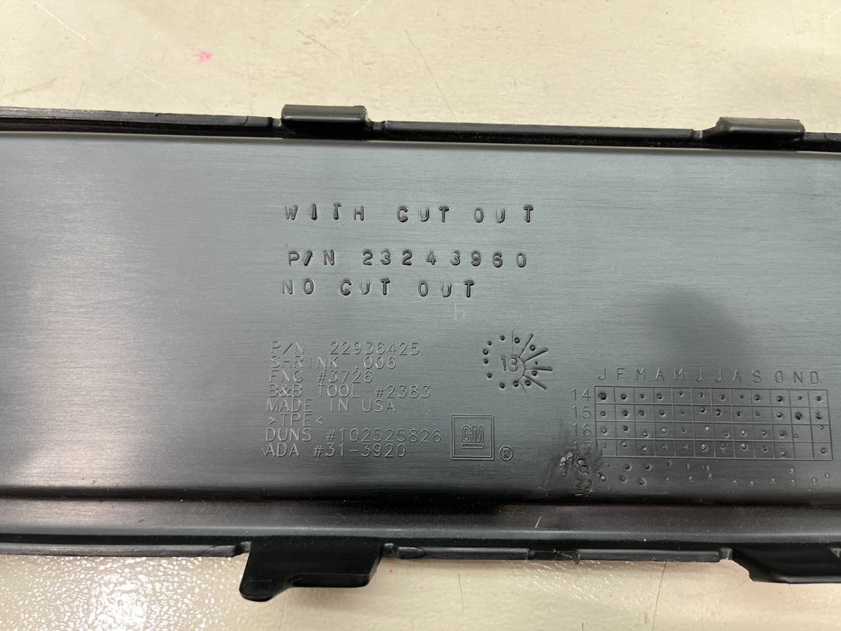 2015-2020 GMC YUKON XL FRONT BUMPER FASCIA LOWER MOLDING 22936425 OEM