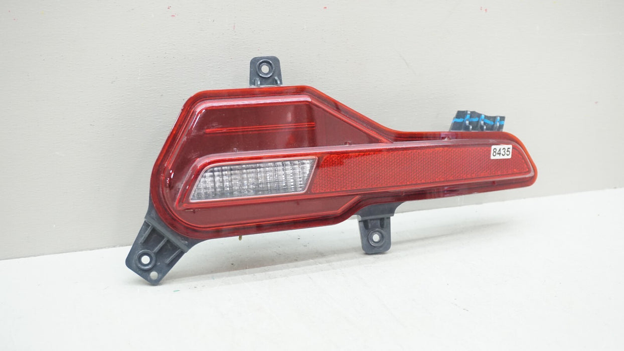 2021-2022 KIA SORENTO REAR RIGHT PASSENGER REFLECTOR TAIL LIGHT OEM 92406-R5000