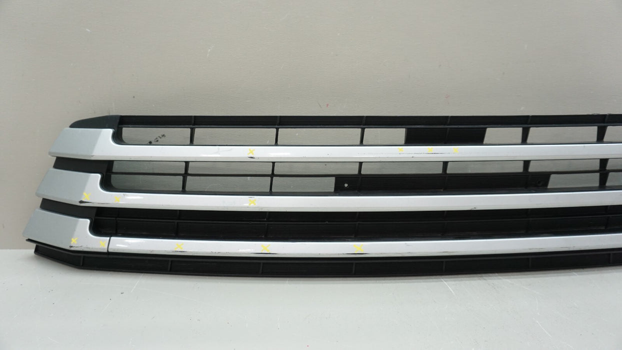 2017-2019 TOYOTA HIGHLANDER FRONT LOWER GRILLE 53102-0E070 OEM 17 18 19