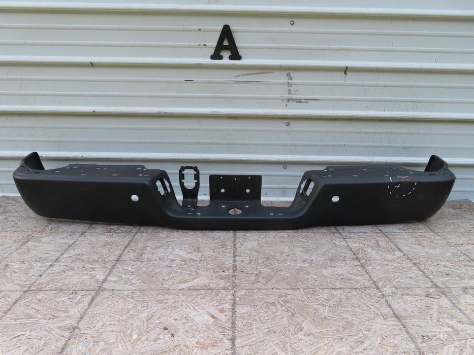 2015-2018 DODGE RAM 1500 PICKUP REAR BUMPER METAL STEP PLATE PAD COVER OEM