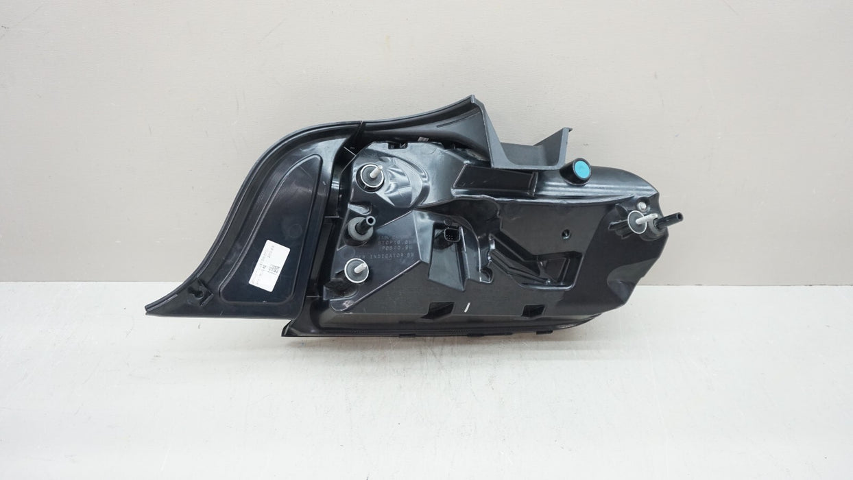 2018-2023 FORD MUSTANG REAR LEFT DRIVER SIDE TAIL LIGHT OEM JR3B-13B505
