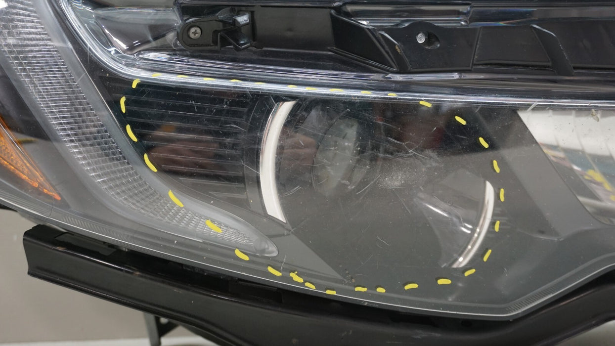 2016-2018 HONDA PILOT FRONT RH RIGHT PASSENGER SIDE HEADLIGHT OEM