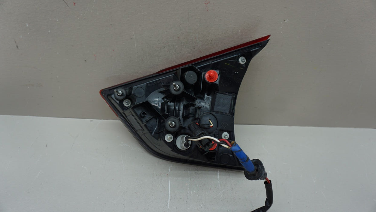2017-2019 NISSAN ROGUE LH LEFT DRIVER SIDE INNER TAIL LIGHT OEM