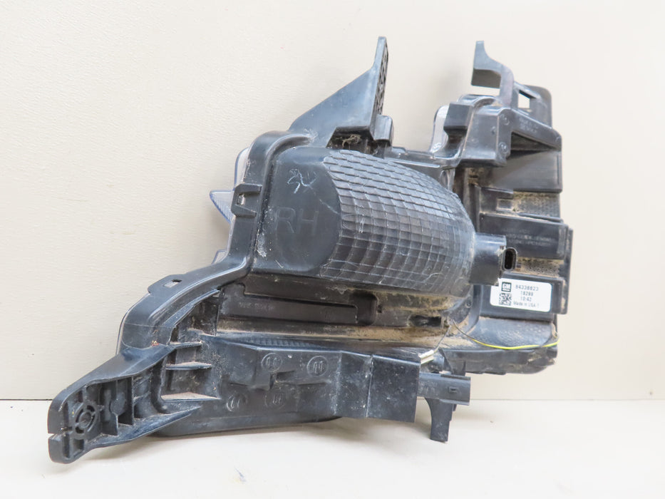 2018-2021 BUICK ECLAVE FRONT RIGHT PASSENGER TURN SIGNAL-DRL OEM