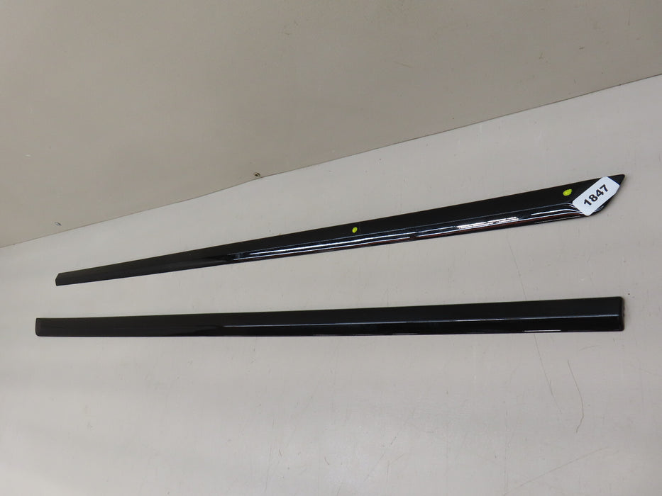 2019-2023 TOYOTA RAV4 FRONT RH PASSENGER LH DRIVER LOWER DOOR MOLDING OEM