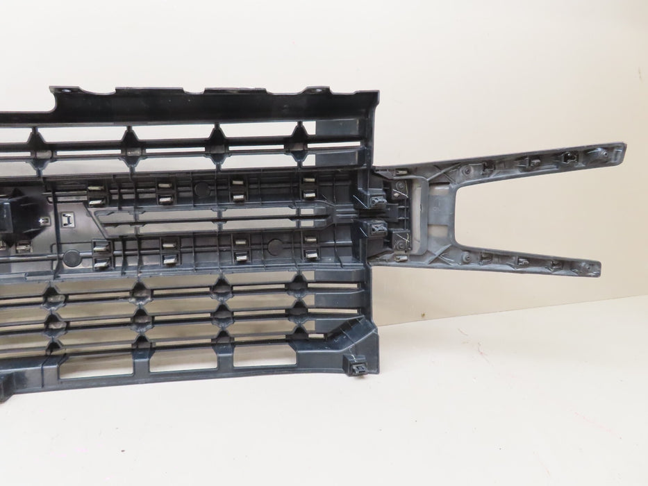 2019-2021 CHEVROLET SILVERADO 1500 Z71 FRONT GRILLE W/ BADGE EMBLEM OEM 84128450