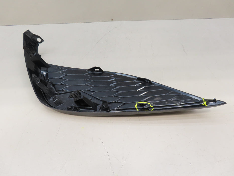 2021-2023 TOYOTA CAMRY FORNT RIGHT PASSENGER SIDE FOG LIGHT COVER OEM