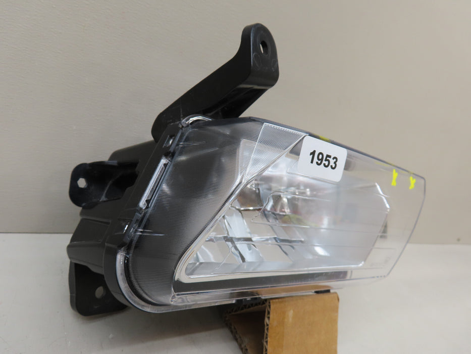 2022-2025 CHEVROLET SILVERADO 1500 FRONT RIGHT PASSENGER SIDE FOG LIGHT OEM
