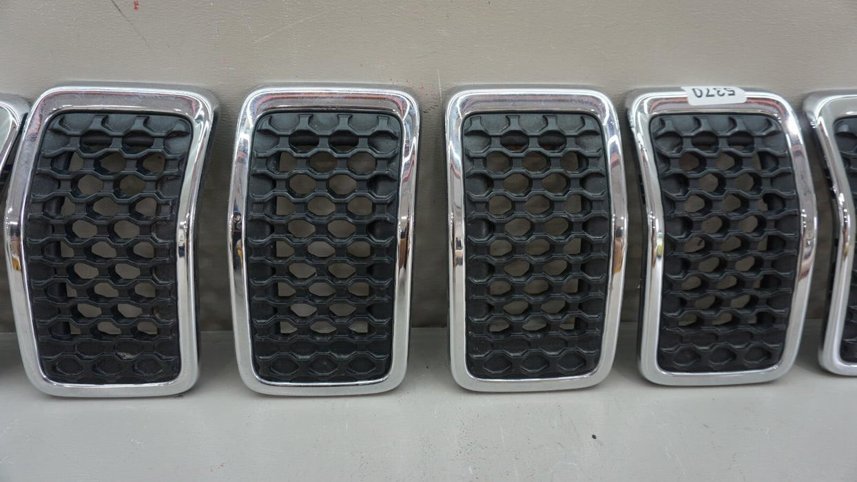 2019-2020 JEEP CHEROKEE FRONT UPPER RADIATOR GRILL GRILLE SET OEM 68323776AB