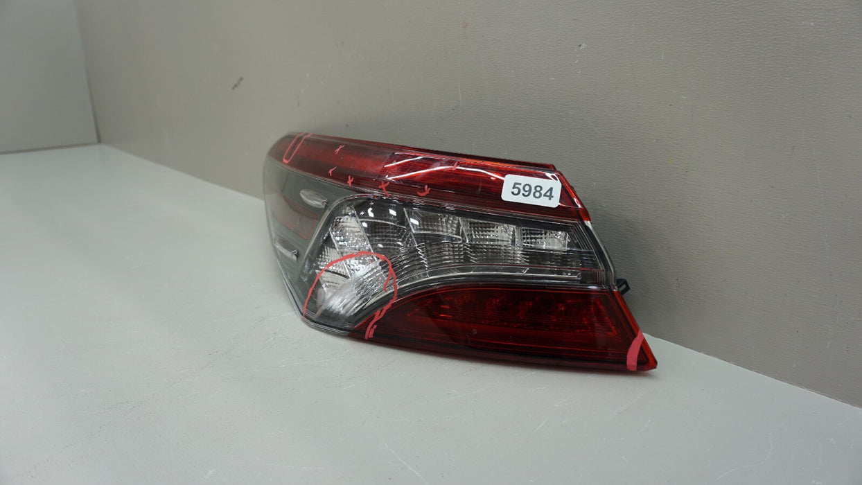 2021-2023 TOYOTA CAMRY REAR LH LEFT DRIVER SIDE TAIL LIGHT OEM