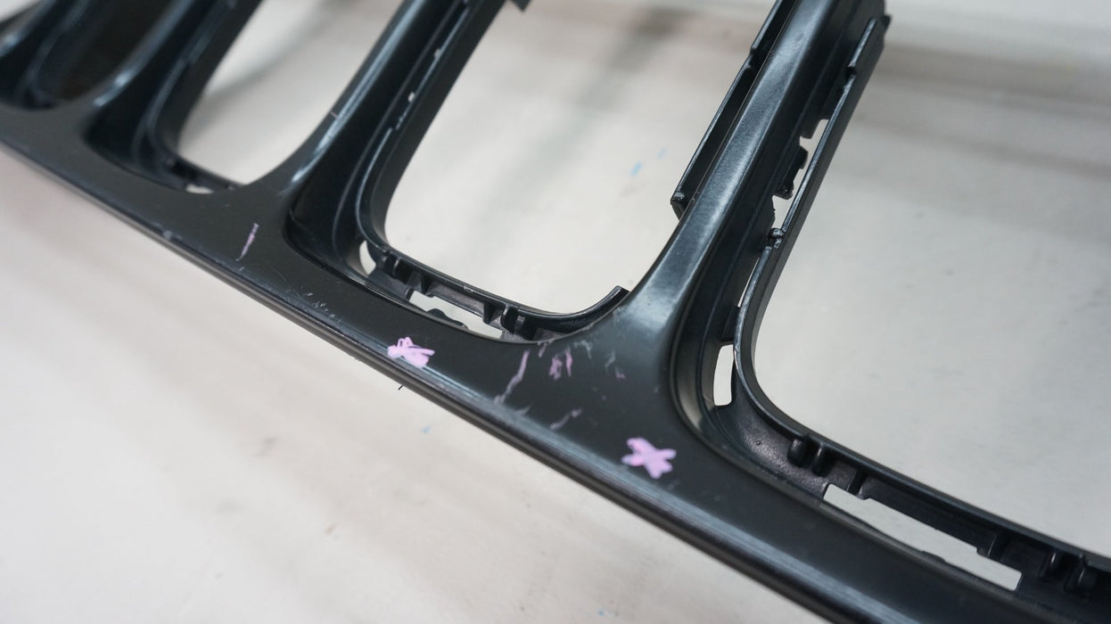 2015-2018 JEEP RENEGADE FRONT BUMPER UPPER GRILL GRILLE OEM 52088680