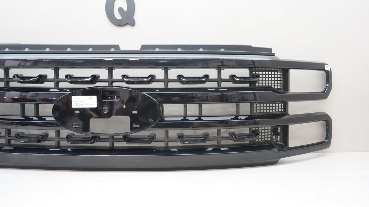 2023-2025 FORD F250 F350 SUPER DUTY FRONT BUMPER GRILLE OEM PC3B-8A164