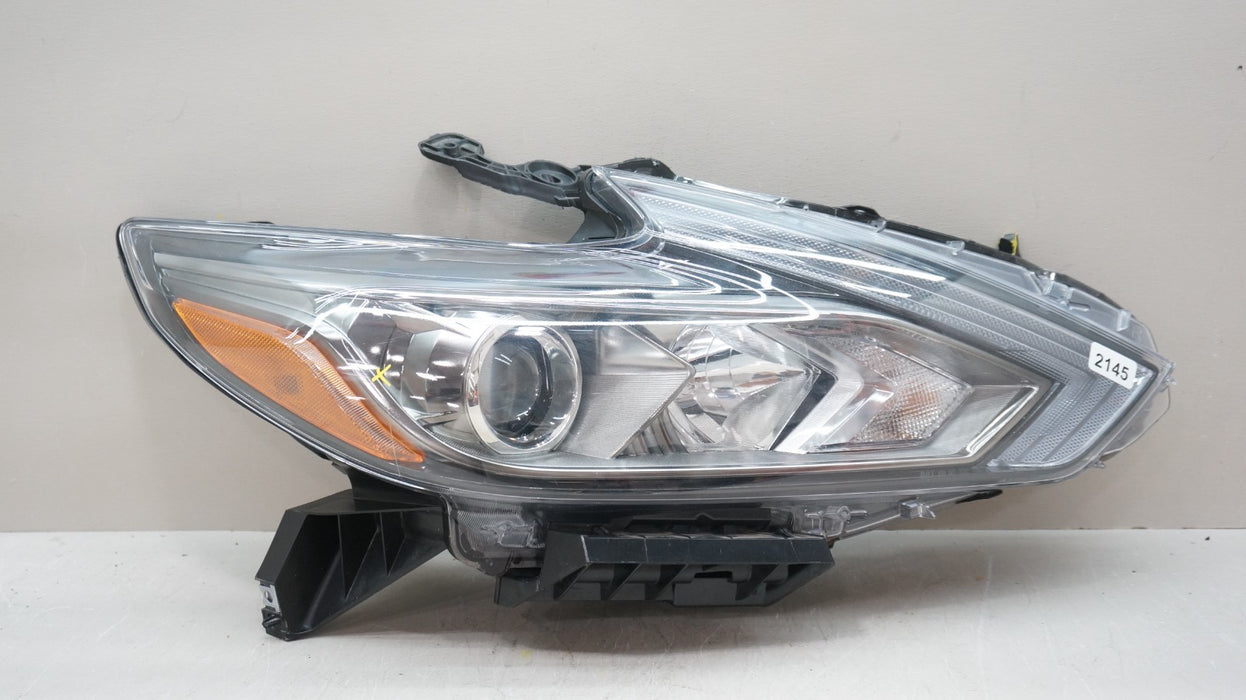 2016-2018 NISSAN ALTIMA FRONT RIGHT PASSENGER SIDE HALOGEN HEADLIGHT OEM