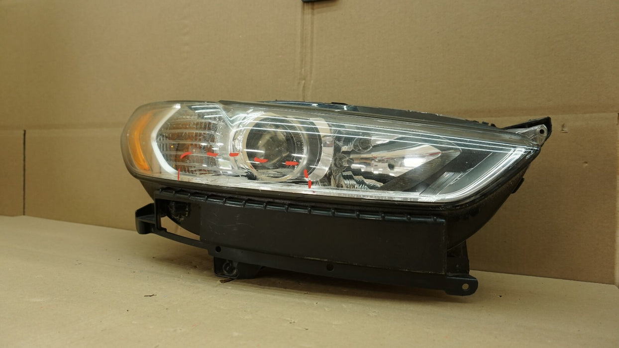 2013-2016 FORD FUSION RIGHT PASSENGER SIDE HEADLIGHT HALOGEN OEM  DS73-13W029-CD