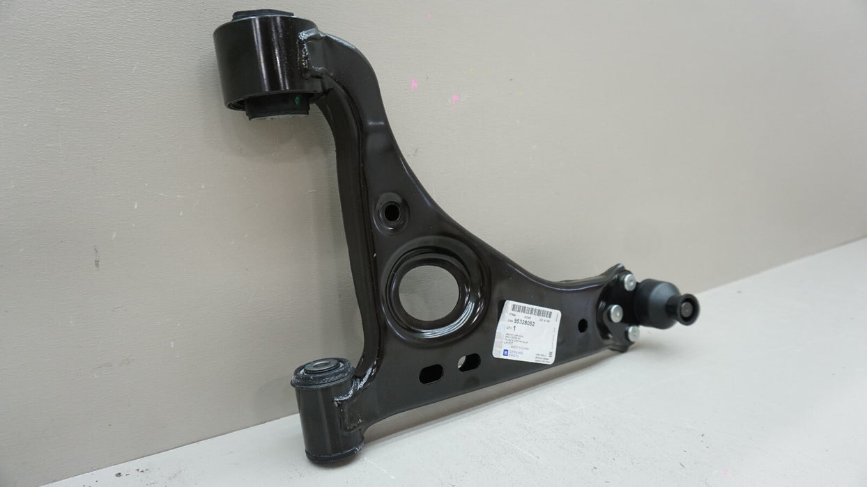 2013-2022 BUICK ENCORE CHEVROLET TRAX FRONT LEFT LOWER CONTROL ARM OEM