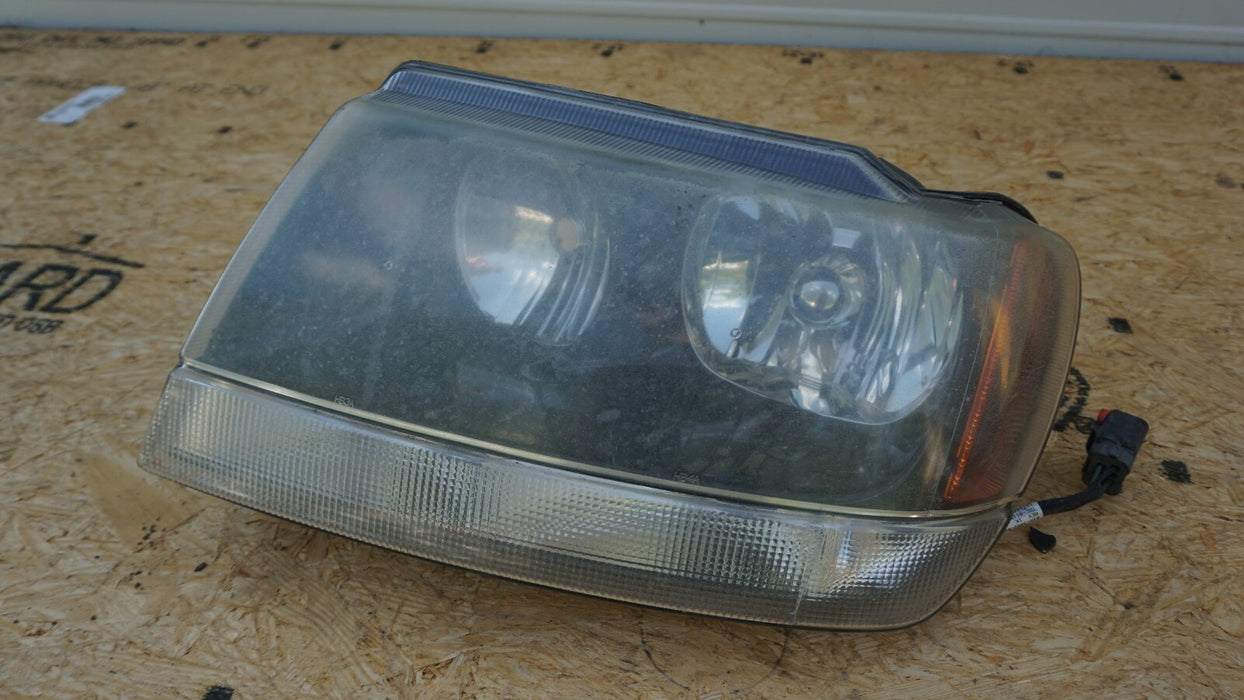 99 00 01 02 03 04 JEEP GRAND CHEROKEE LEFT FRONT HEADLIGHT OEM
