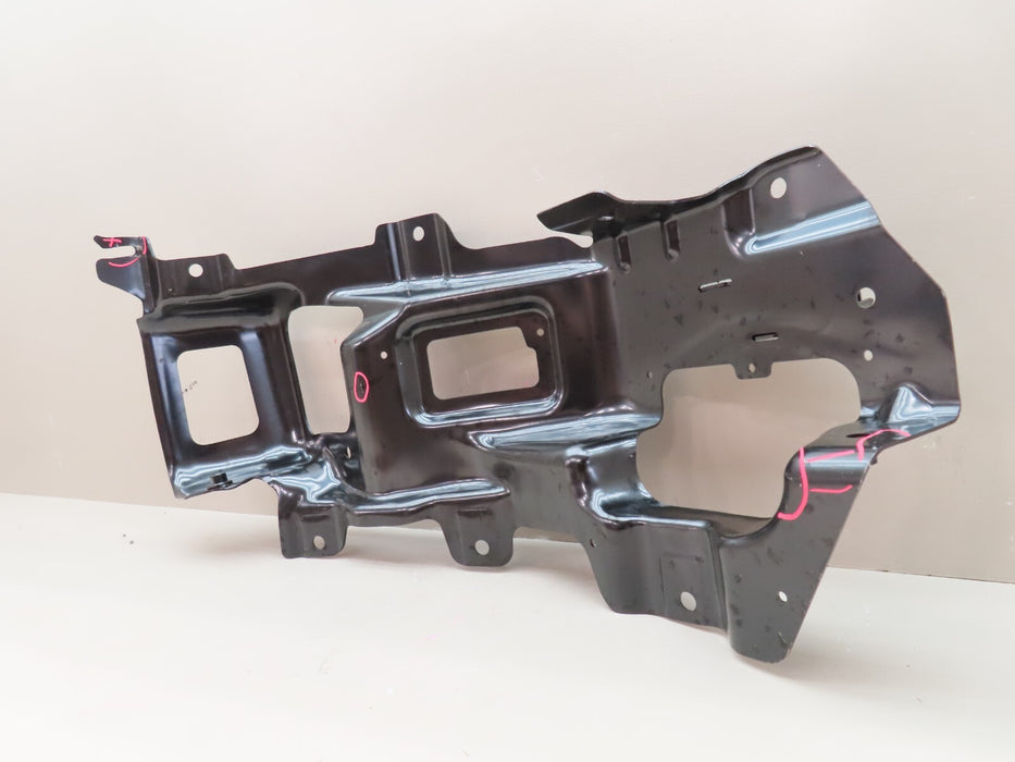 2014-2015 GMC SIERRA 1500 FRONT LEFT BUMPER MOUNT BRACKET AFTERMARKET GM1062109