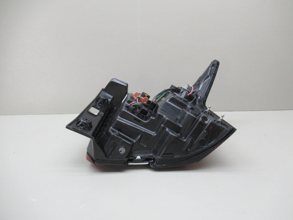 2021 2022 KIA SORENTO LEFT REAR LED TAILLIGHT LAMP OEM