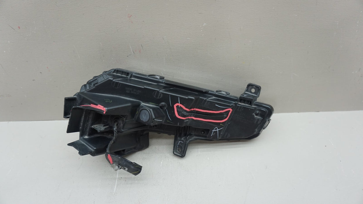 2016-2018 CHEVROLET MALIBU FRONT LEFT DRIVERS SIDE FOG DAY RUNNING LIGHT OEM