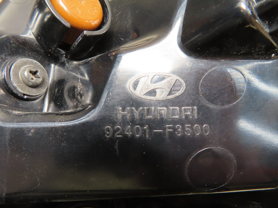 2019 2020 HYUNDAI ELANTRA LEFT DRIVER LED/HALOGEN TAIL LIGHT OUTER OEM