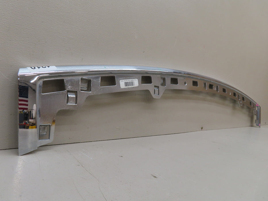 2011-2022 JEEP GRAND CHEROKEE WK REAR BUMPER STEP PAD MOLDING OEM