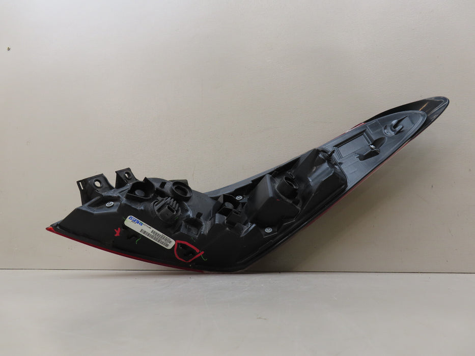 2018-2020 TOYOTA CAMRY REAR LEFT DRIVER SIDE TAILLIGHT LAMP AFTERMARKET