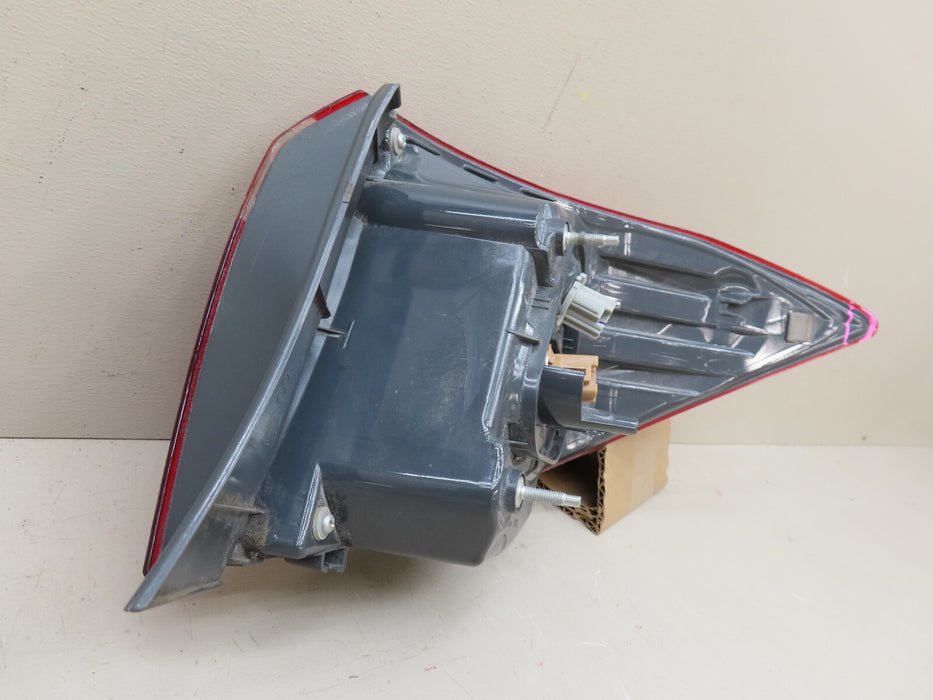 2014-2016 TOYOTA COROLLA REAR LEFT DRIVER SIDE TAIL LIGHT OUTER OEM