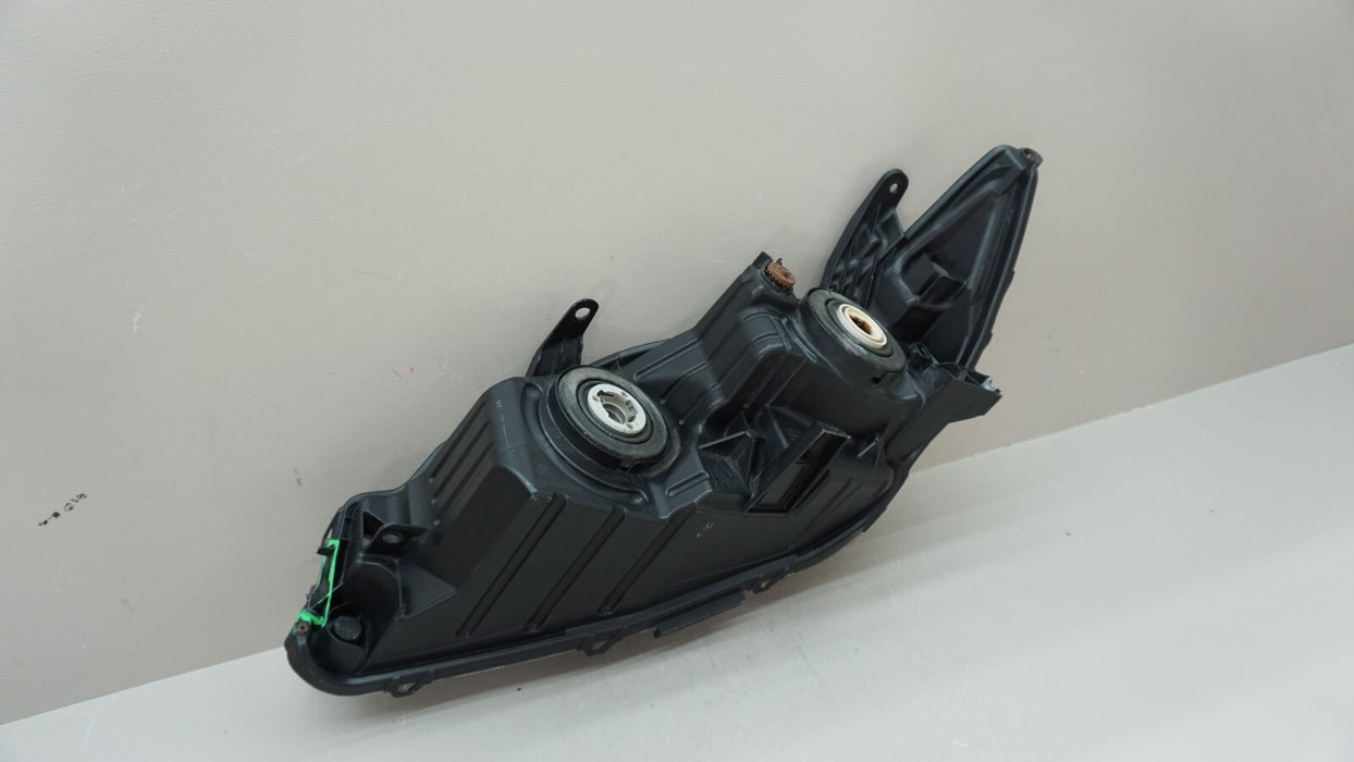 2015-2017 TOYOTA CAMRY FRONT RIGHT PASSENGER SIDE HEADLIGHT HALOGEN OEM 15 16 17