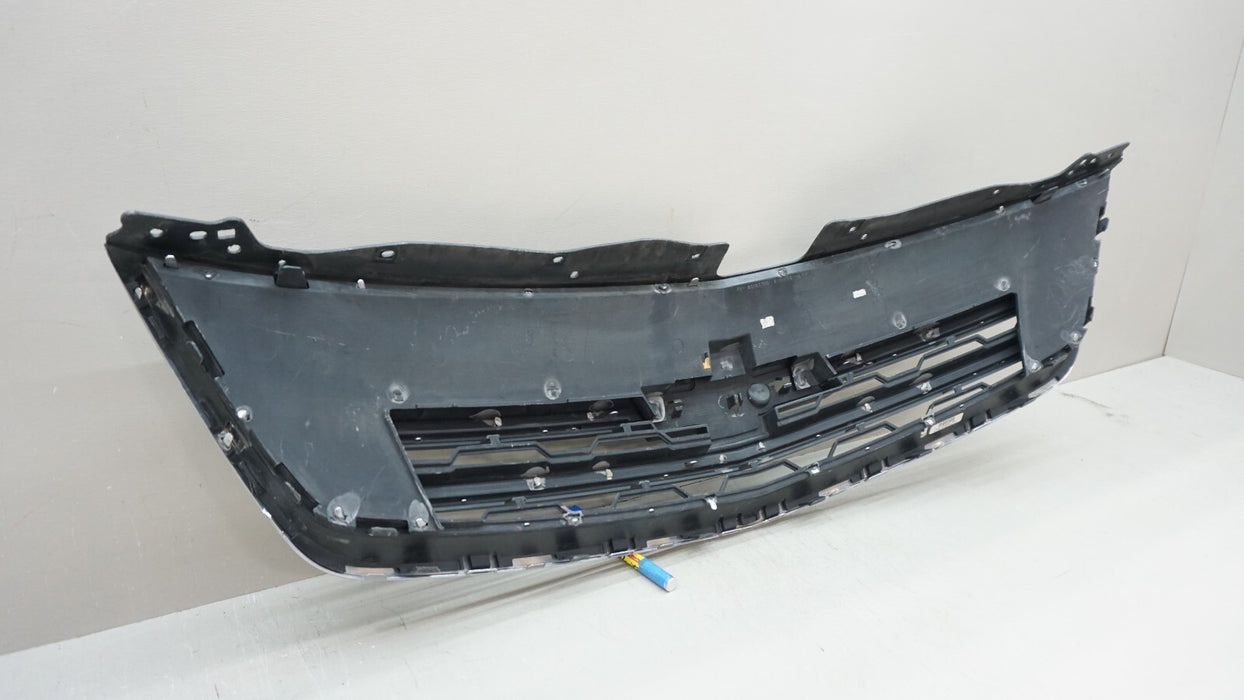 2013-2017 CHEVROLET TRAVERSE FRONT BUMPER RADIATOR GRILLE OEM 20983790