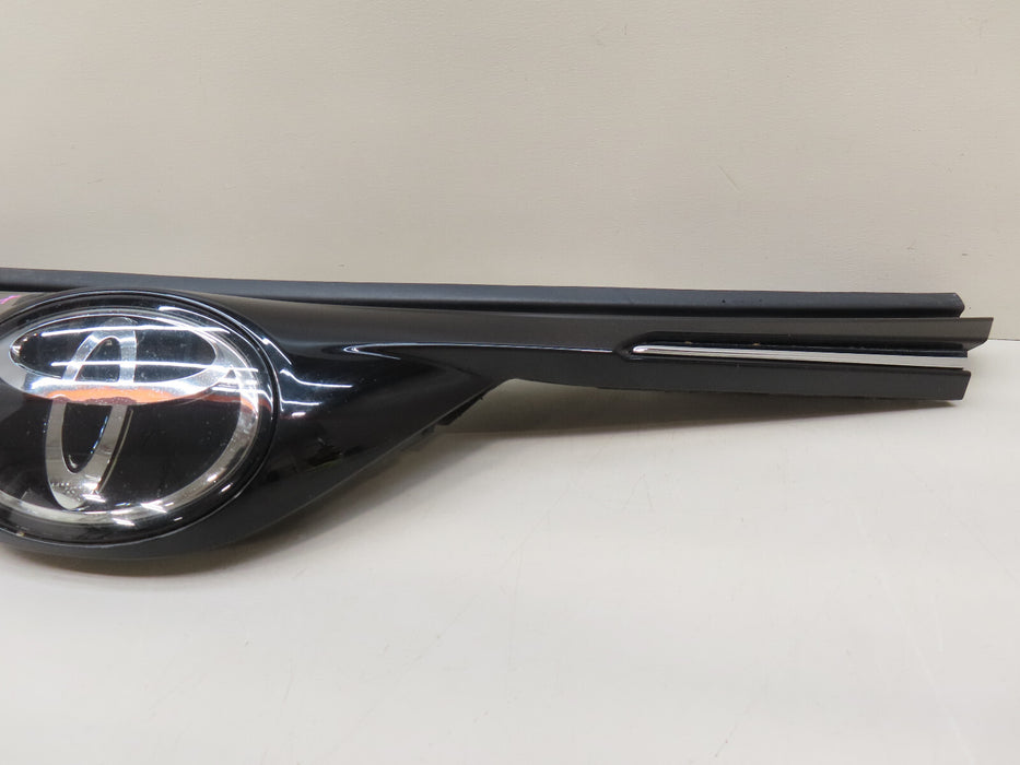 2016-2018 TOYOTA RAV4 FRONT RADIATOR GRILL GRILLE OEM